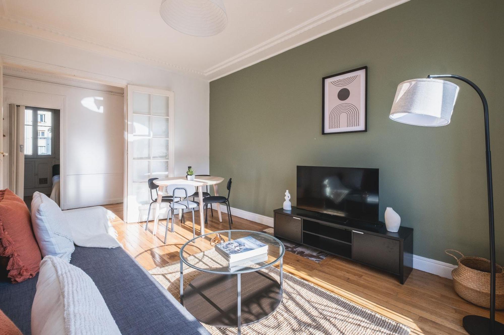 De Gamme A Grenelle Apartment *